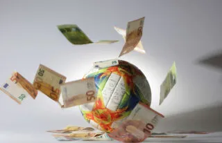 Un chiffre record de dépenses sur le mercato foot dans le monde en 2025