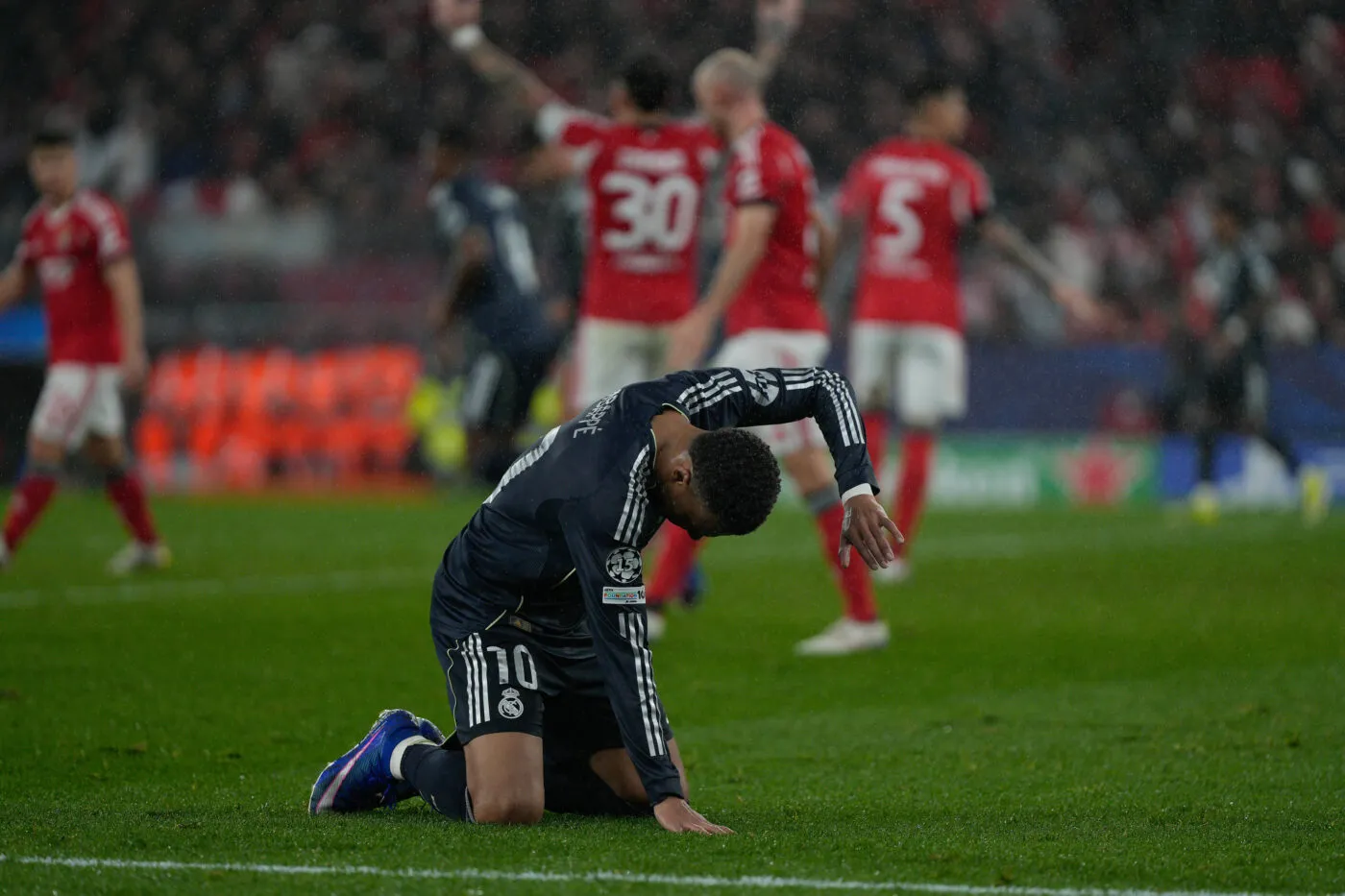 Pourquoi le Real Madrid a défendu à cinq sur le but de Trubin