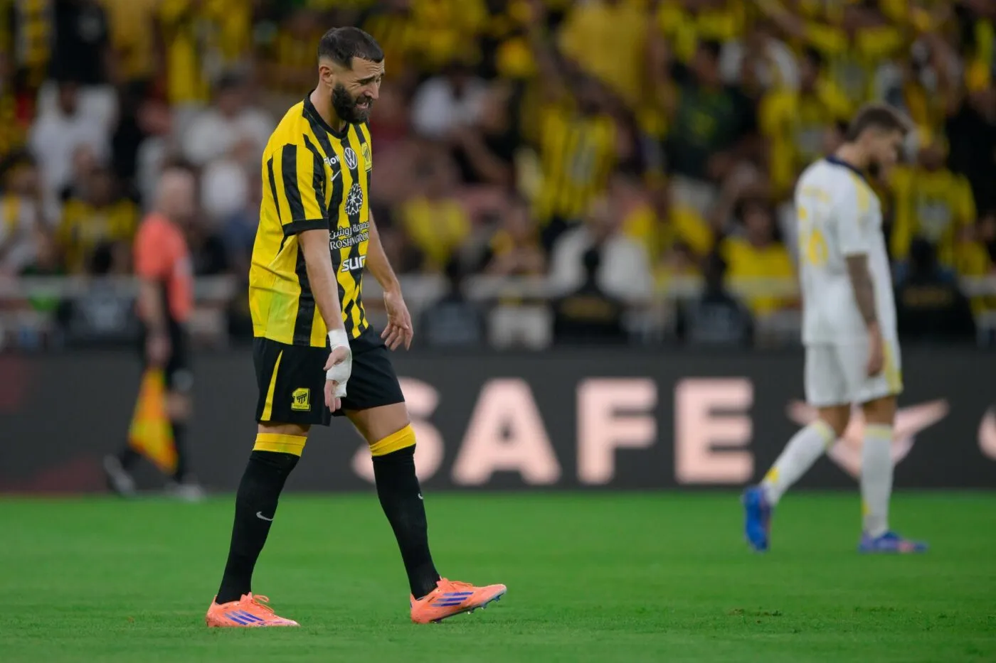 Entre Karim Benzema et Al-Ittihad, ça sent le roussi