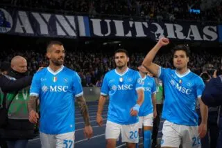 Naples enfonce la Fiorentina et se remet la tête à l'endroit