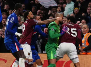 Le mea culpa de Jean-Clair Todibo après son altercation avec João Pedro