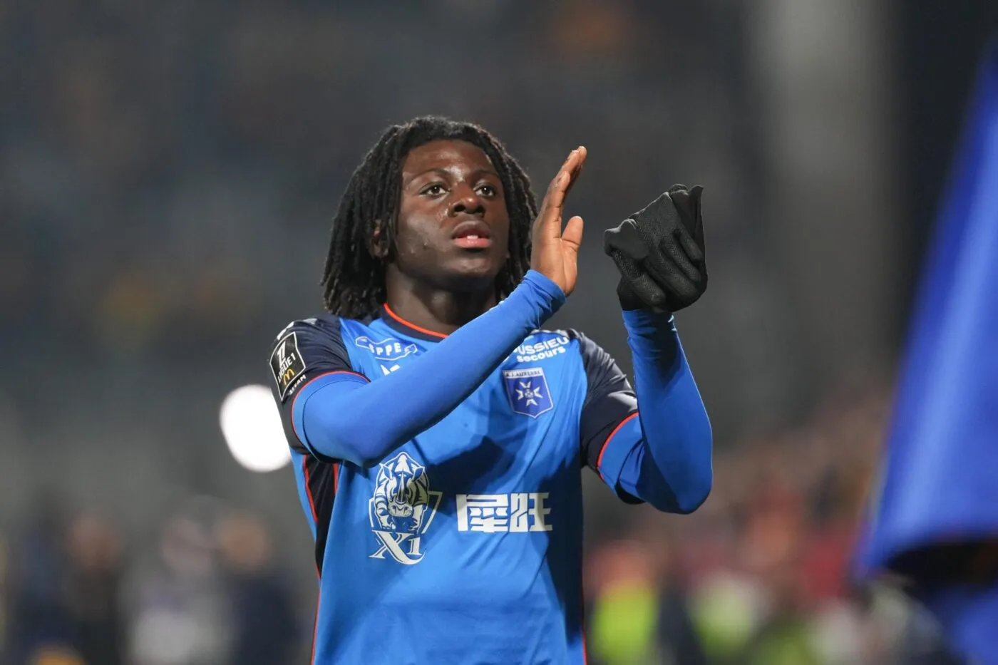 Le Paris FC s’offre un talent de 17 ans