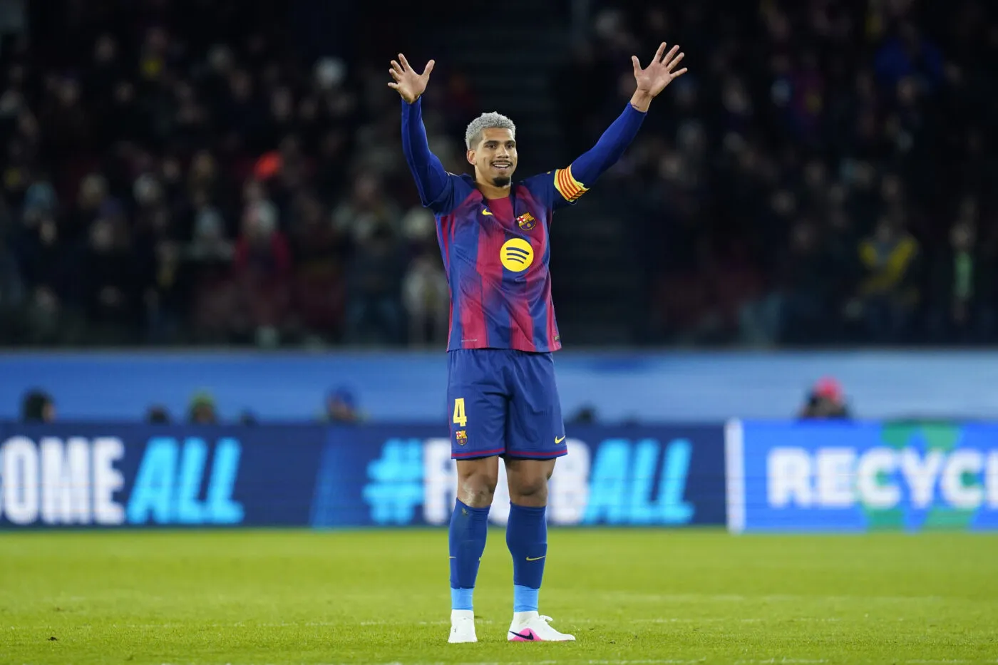 Ronald Araújo permet à Barcelone de venger le Real Madrid