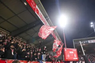 Brest demande de ne pas jeter de frites sur les joueurs