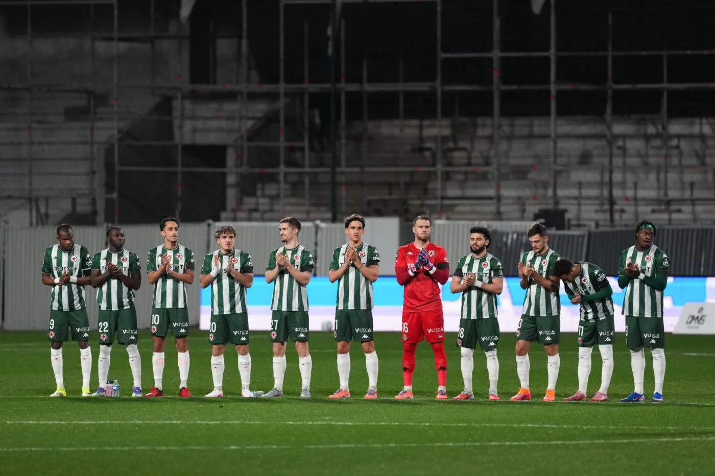 Au Red Star, un dernier verre pour Akli