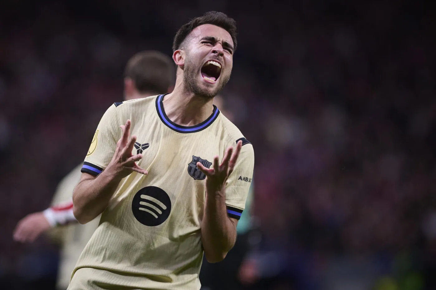 Quand les défenseurs barcelonais jouent le hors-jeu... dans leur camp