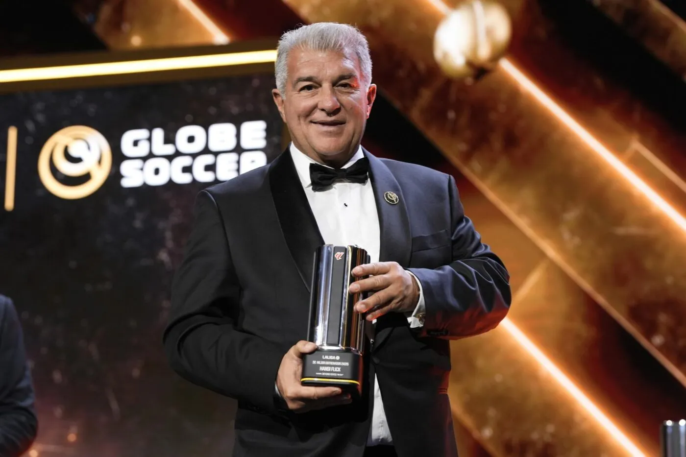 Joan Laporta enrage contre la pelouse et les arbitres après la déroute du Barça