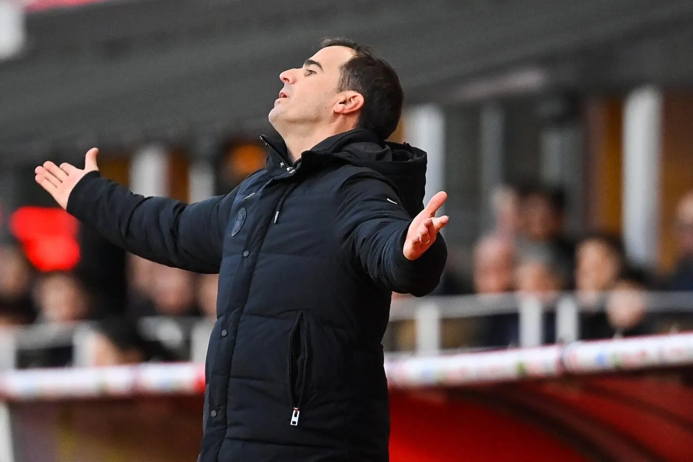 Carles Martinez Novell ne digère pas les critiques