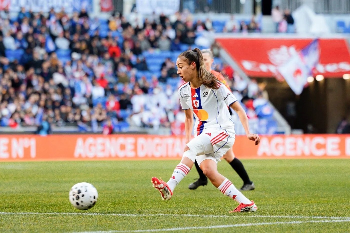 Lyon corrige Dijon et rejoint le PSG en finale de la Coupe LFFP