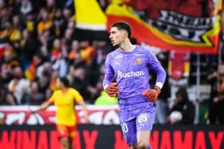 Robin Risser ravi après la démonstration de Lens