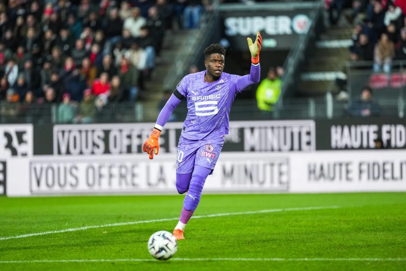Rennes vole au secours de Brice Samba