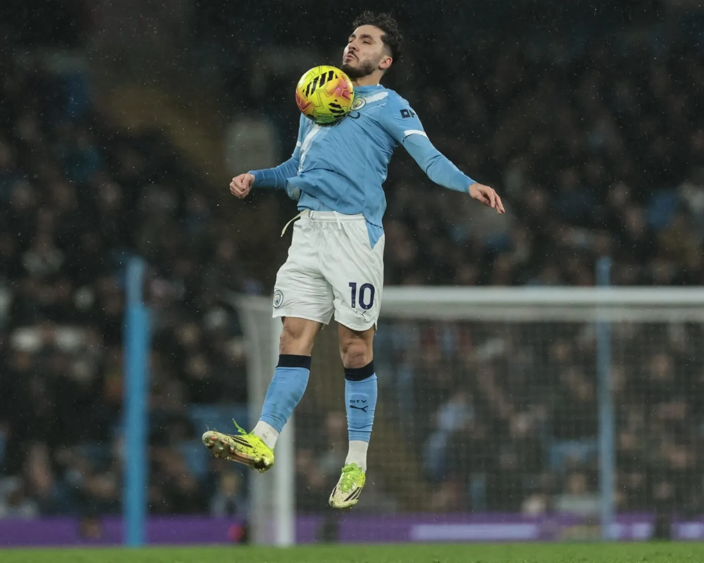 « Je suis fier de voir où est l’OL à l’heure actuelle », complimente Rayan Cherki