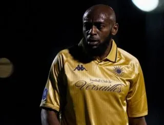 Quand le FC Versailles cache des lingots d'or dans ses maillots...