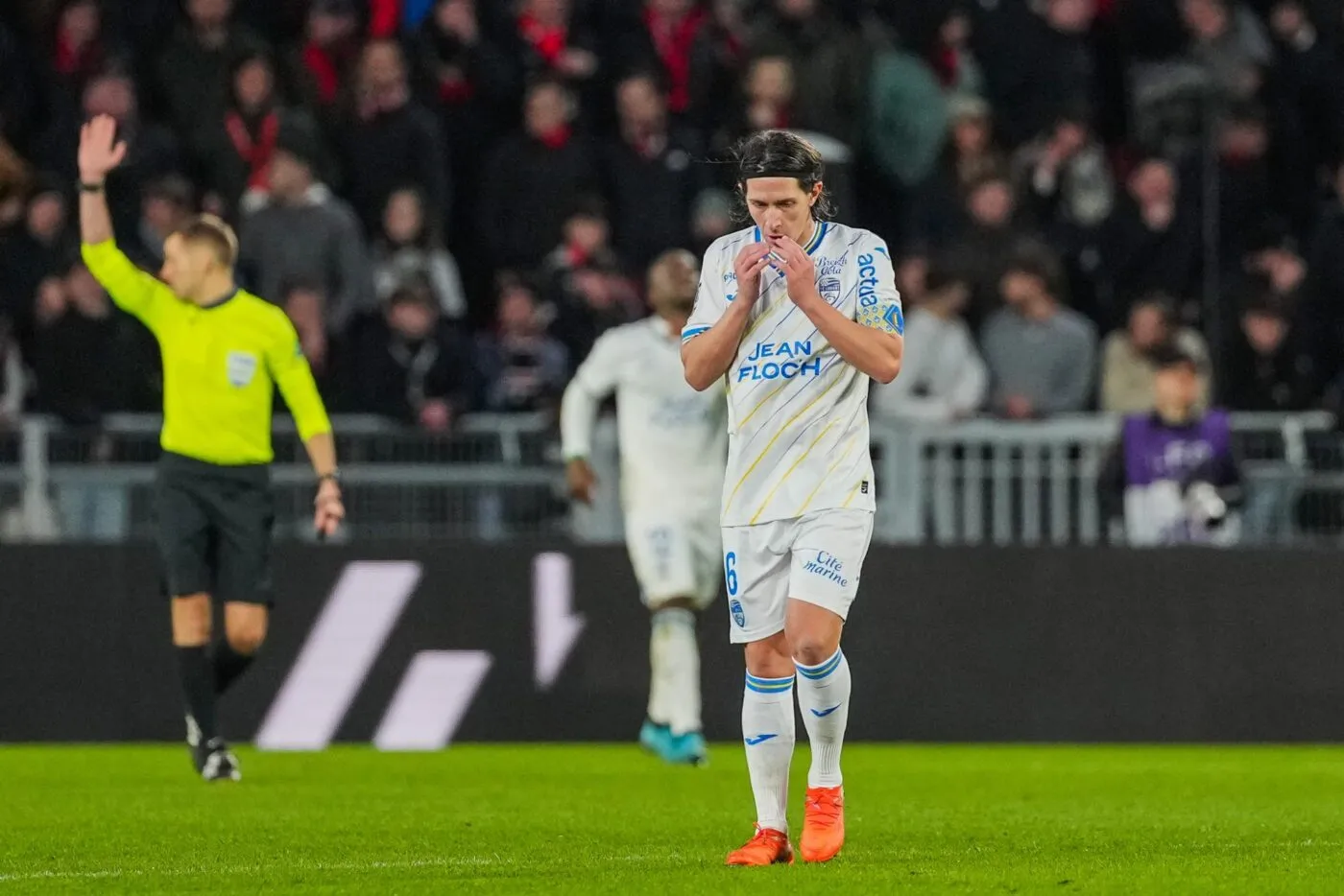 Le capitaine des Merlus cambriolé en plein match