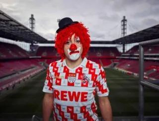 Top 10 : quand le maillot de foot passe en mode carnaval