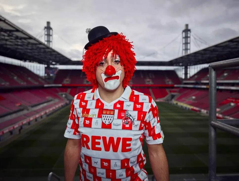 Top 10 : quand le maillot de foot passe en mode carnaval