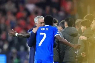 Mourinho ne condamne pas Prestianni et s'en prend à Vinicius