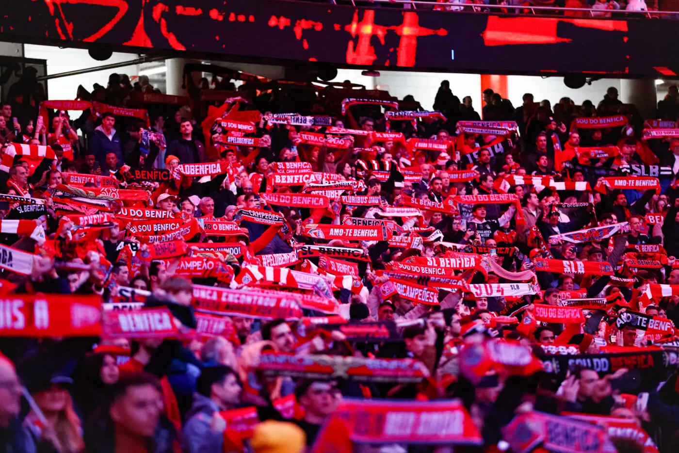Vinícius a aussi été victime de racisme de la part des supporters de Benfica