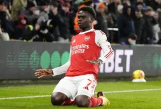 Bukayo Saka prolonge avec Arsenal
