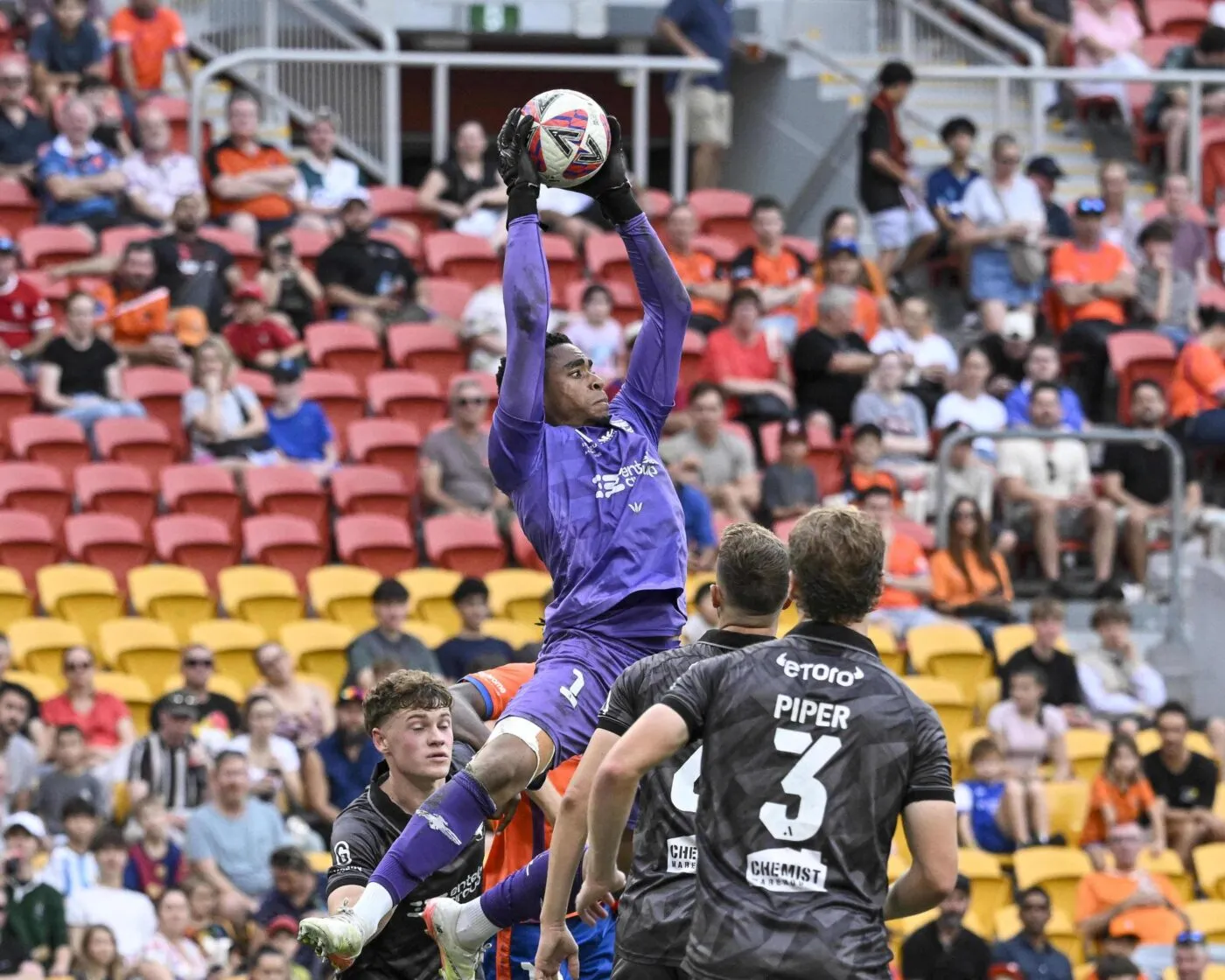 Le CSC de l’année dans le derby néo-zélandais Wellington Phoenix - Auckland FC