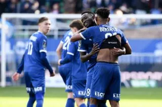 Troyes renverse Pau au terme d'un match explosif, Reims ne suit pas