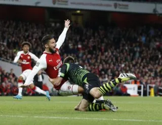 L'étonnant pas de côté d'Olivier Giroud dans le monde du rugby