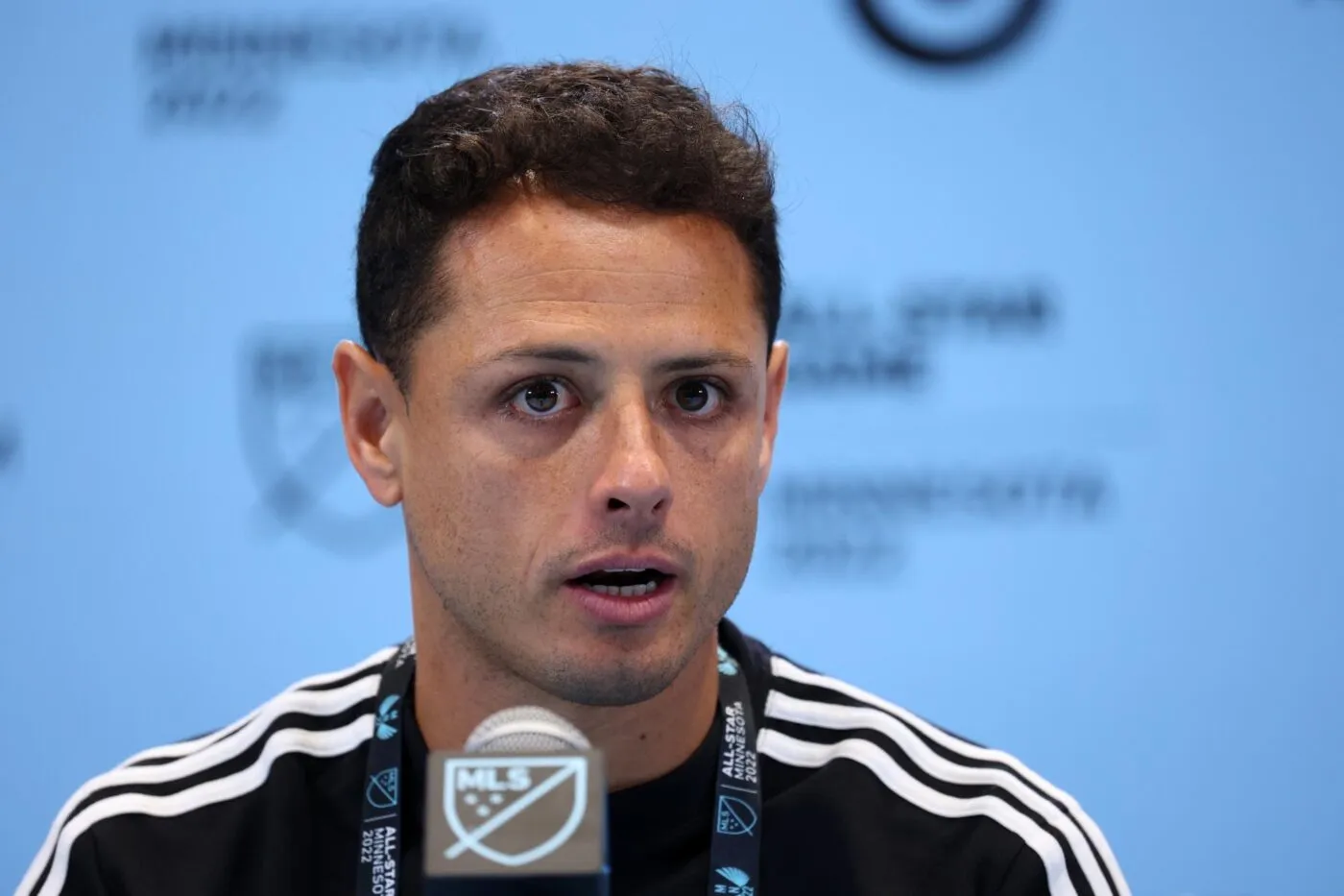 Chicharito analyse le buzz de Punch le macaque
