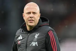 Arne Slot donne une interview lunaire