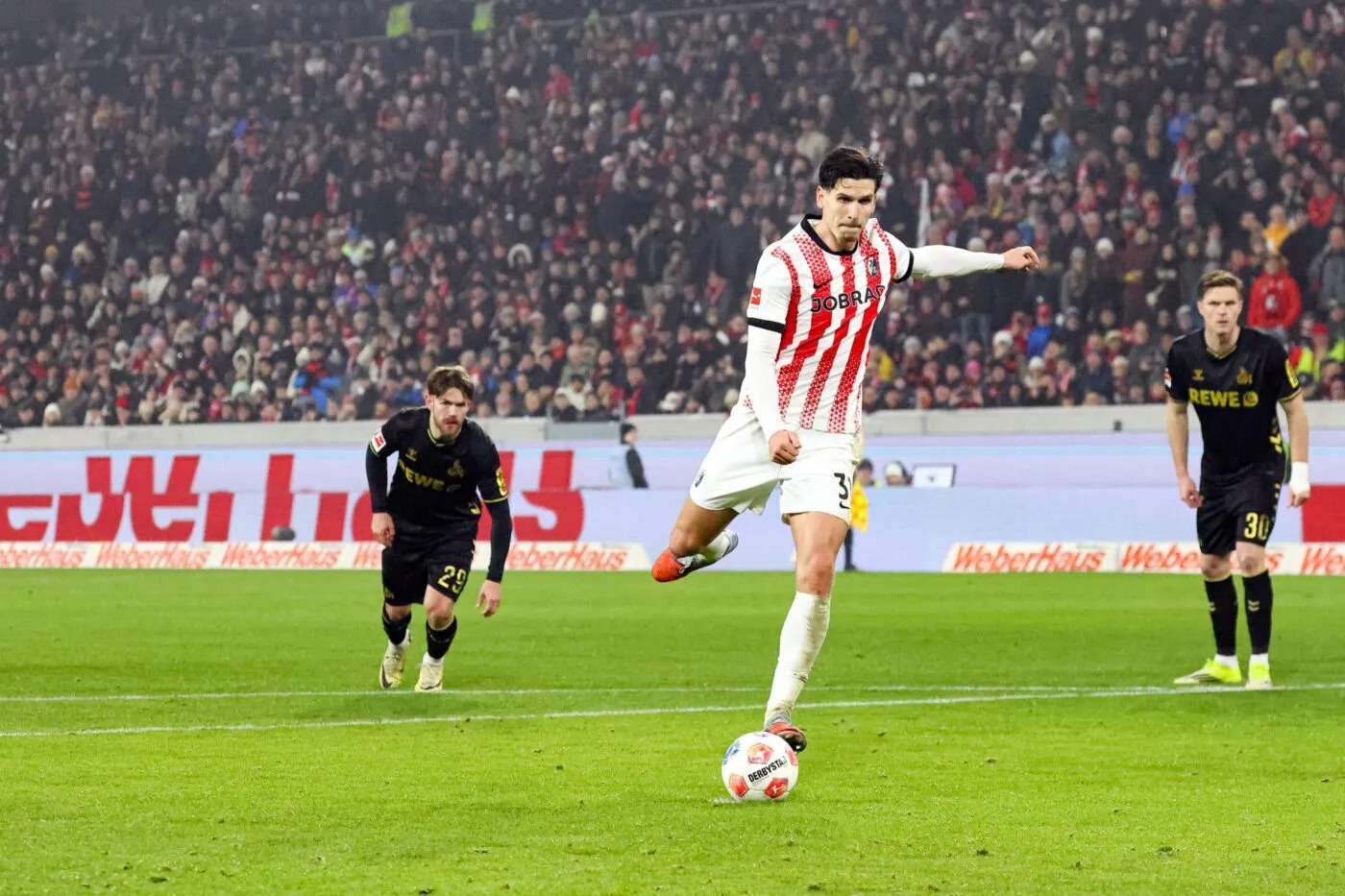 Un joueur de Fribourg se fait engueuler sur Instagram parce qu’il est nul dans Football Manager