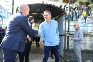 L'entraîneur d'Angoulême insulte celui de l'Aviron bayonnais, son club réplique froidement