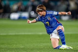 Quand les Japonaises rentrent sur le terrain sur la musique de Pokémon !