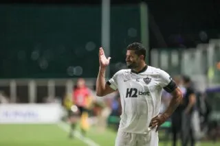 23 joueurs expulsés après une bagarre générale au Brésil