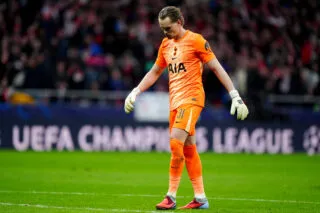 Remplacé après seize minutes après deux boulettes : le cauchemar d'Antonín Kinský lors de Tottenham-Atlético