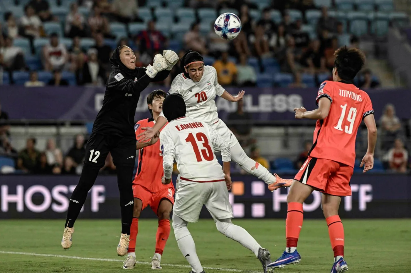 Comment les Iraniennes ont été rattrapées par la guerre