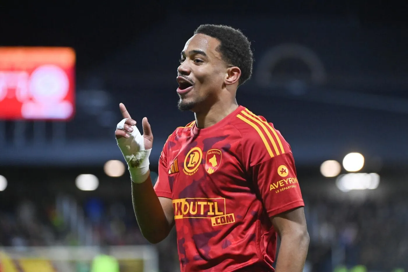 Toujours pas de victoire pour Reims, renversé en quelques minutes !