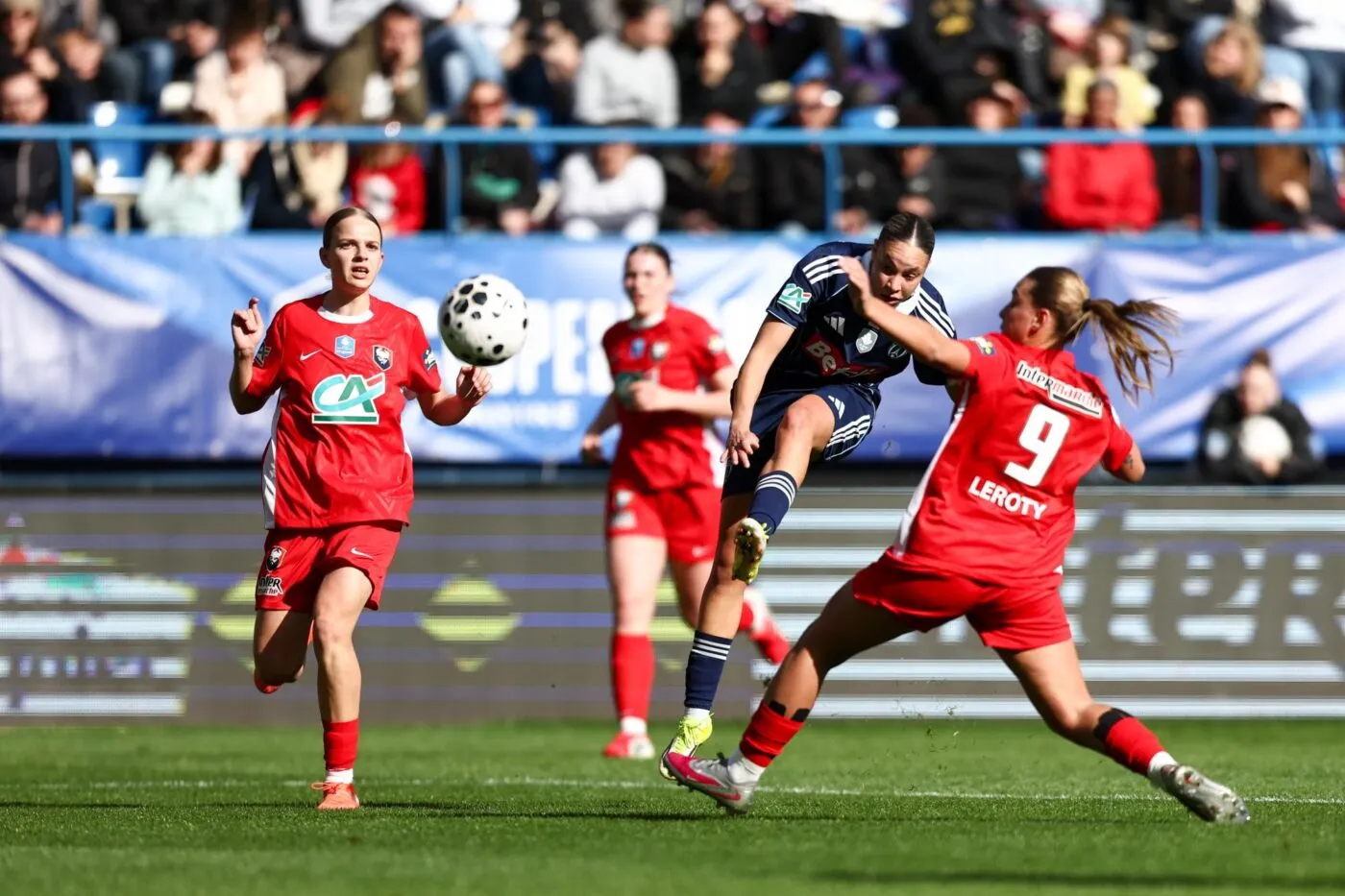 Strasbourg et le Paris FC se hissent dans le dernier carré de la Coupe de France