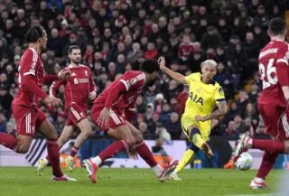 Tottenham arrache le nul à Liverpool