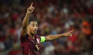 Un international belge démontre son amour pour le maillot