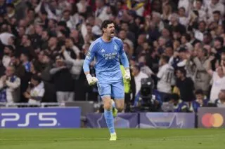 La raison de la sortie de Thibaut Courtois à la mi-temps