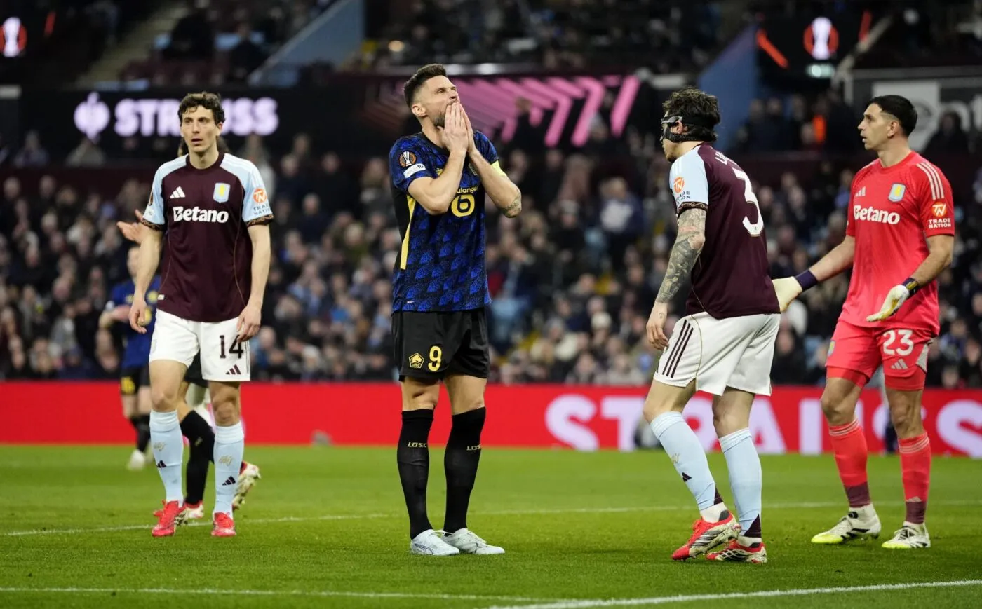 Olivier Giroud n’en peut plus d’Emiliano Martínez