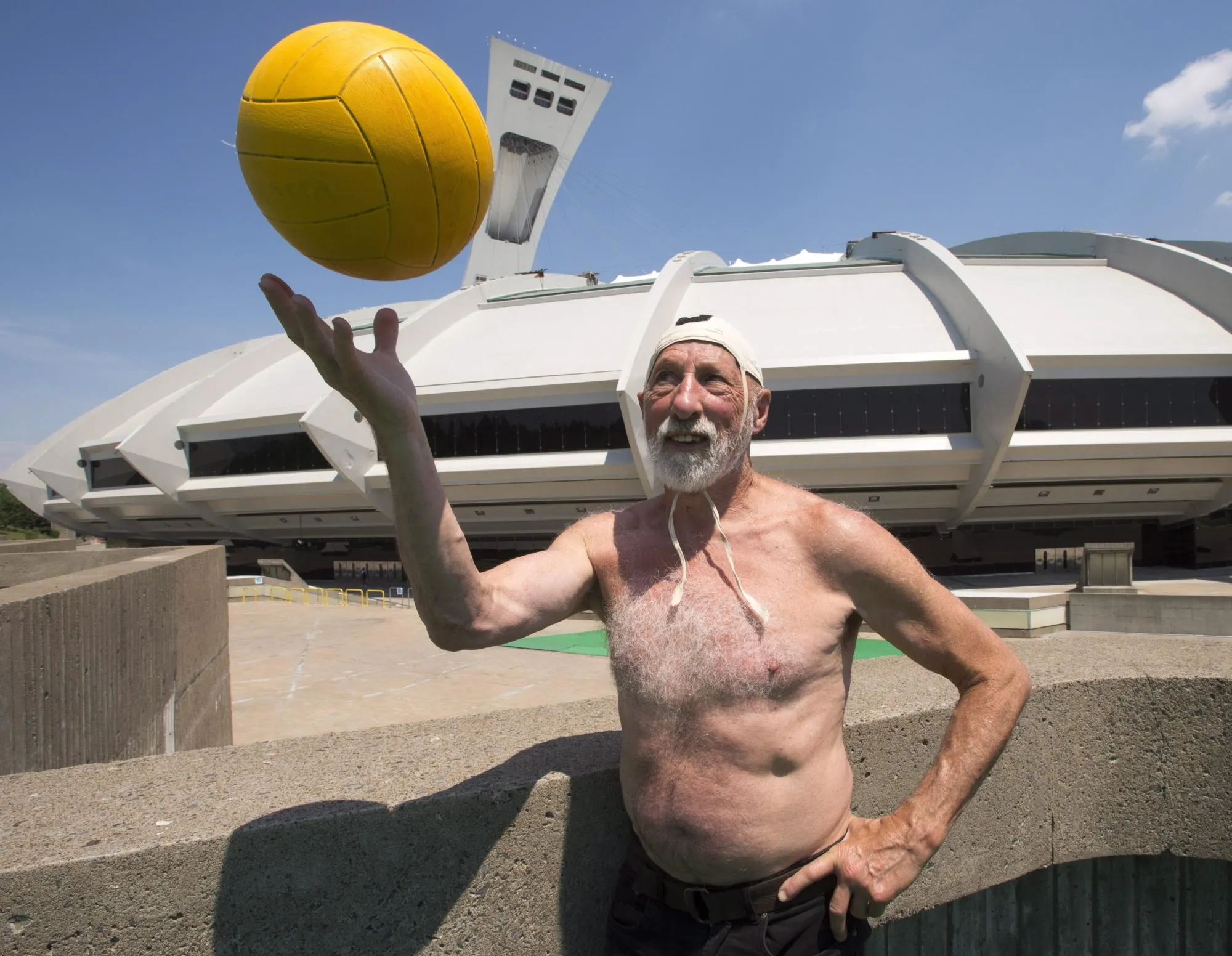 Comme un supporter croate dans l’eau.