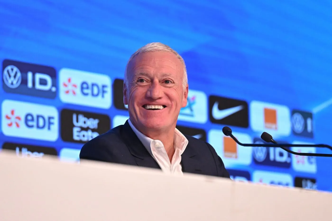 Didier Deschamps raconte une blague sur le niveau d'Adil Rami