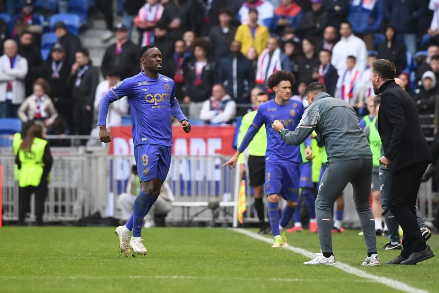 Monaco s’impose et plonge Lyon dans la crise