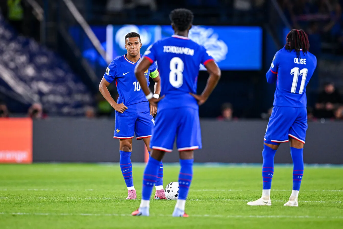 Rendez-vous ce lundi à 8hsur le site de SO FOOT ou de Dégaine pour une grosse annonce