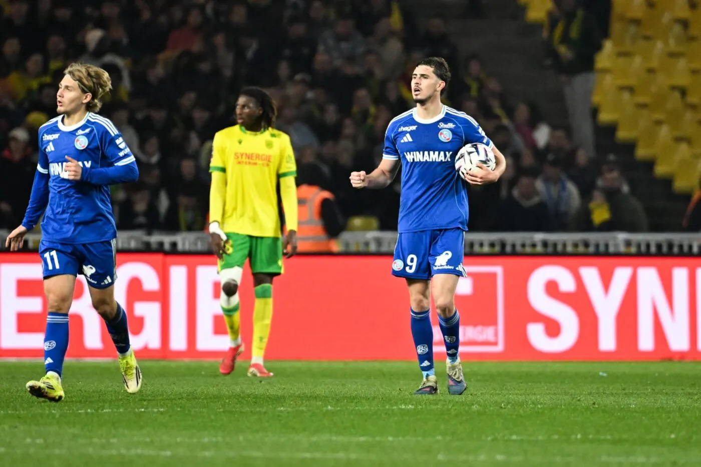 Strasbourg bat Nantes sur le fil