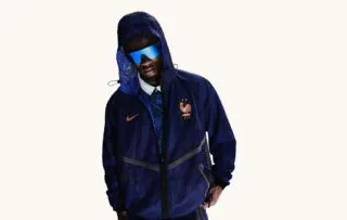 «Même vibe qu'un siège de bus » : les réseaux réagissent aux maillots des Bleus