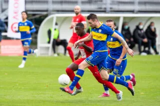 Après des insultes, la maire de Poissy porte plainte contre un dirigeant du FC Versailles