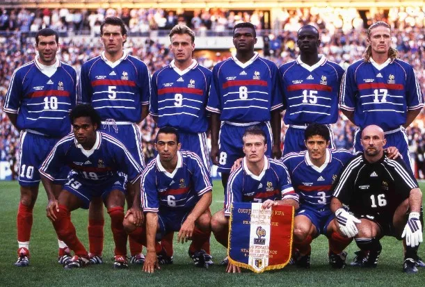 Quel est le plus beau maillot de l’histoire de Bleus en Coupe du monde ?