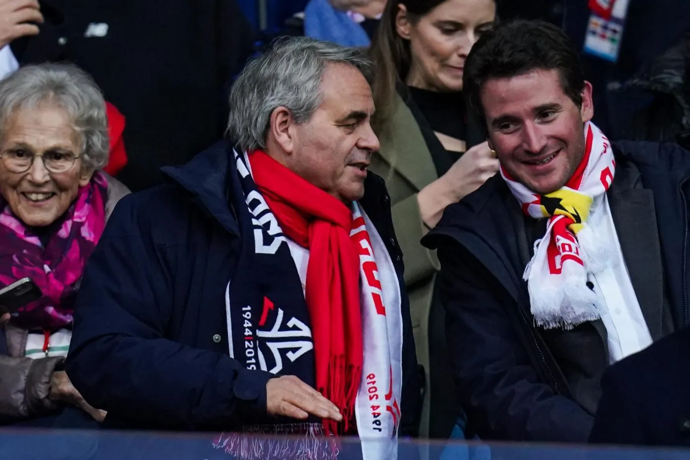 Report de Lens-PSG : Xavier Bertrand monte au créneau