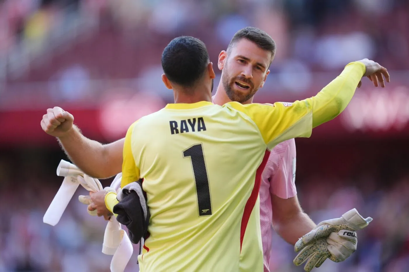 En Espagne, quatre gardiens pour une lune de miel